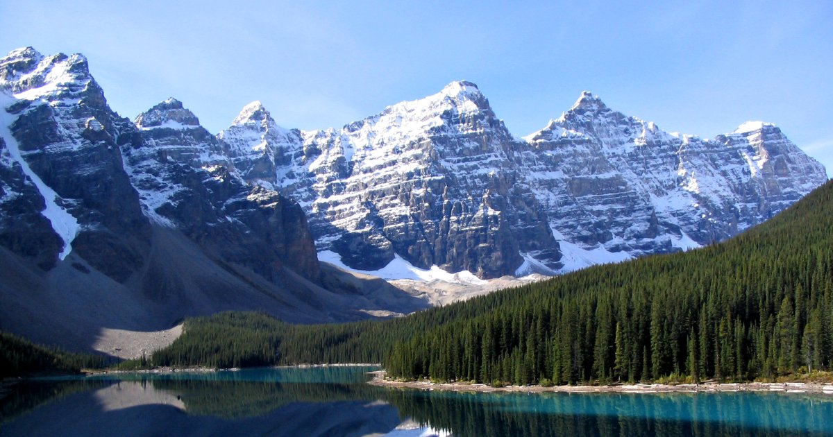 Lake Louise, Moraine Lake & Johnston Canyon Day Tour from Calgary